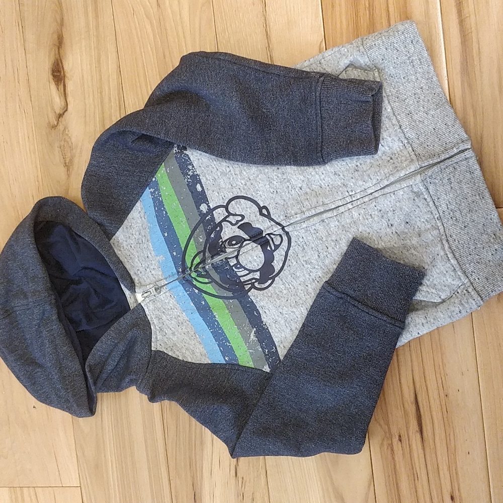 Hoodie size 5-6  Super Mario